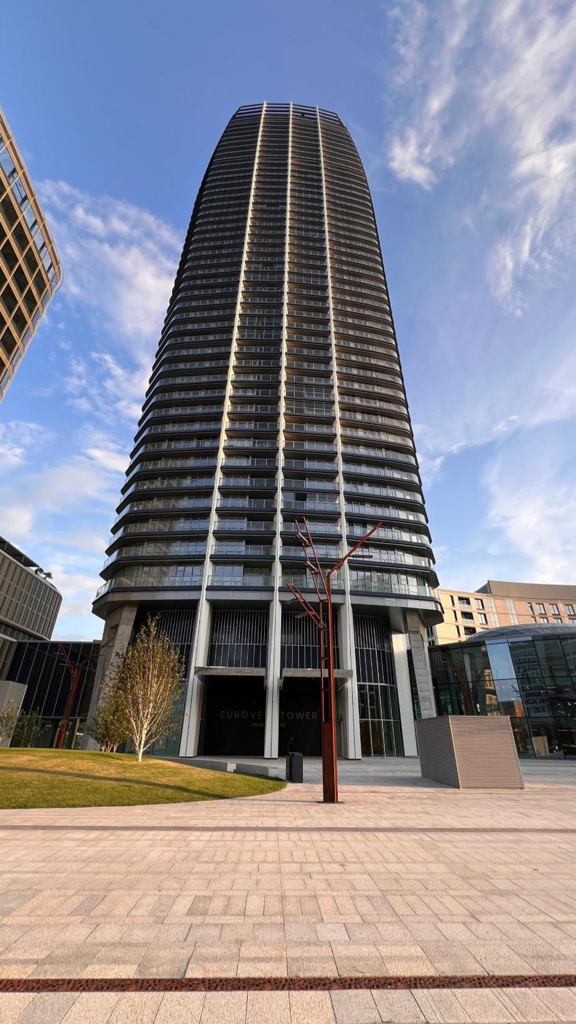 Ferienwohnung The First Skyscraper In Slovakia Pressburg Exterior foto